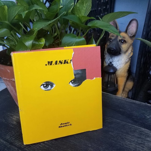 BOOK NAME | MASKS| 1973 - Picture 2 of 7